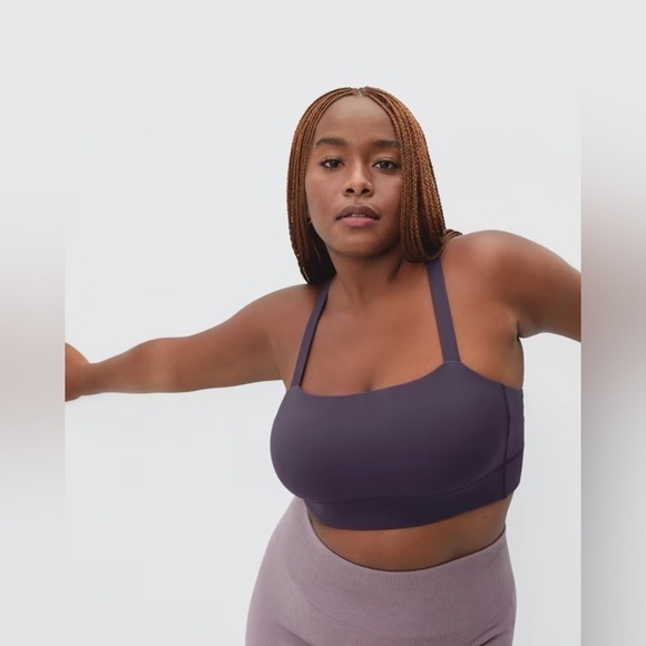 Everlane The Perform Cropped Top in Eggplant NWT Size Medium SOLD OUT ONLINE - Picture 5 of 9